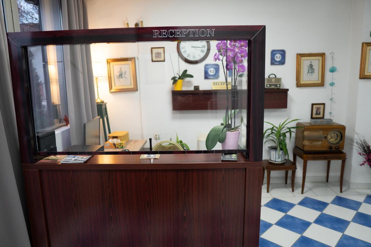 The Only One Apartments Nis Bagian luar foto